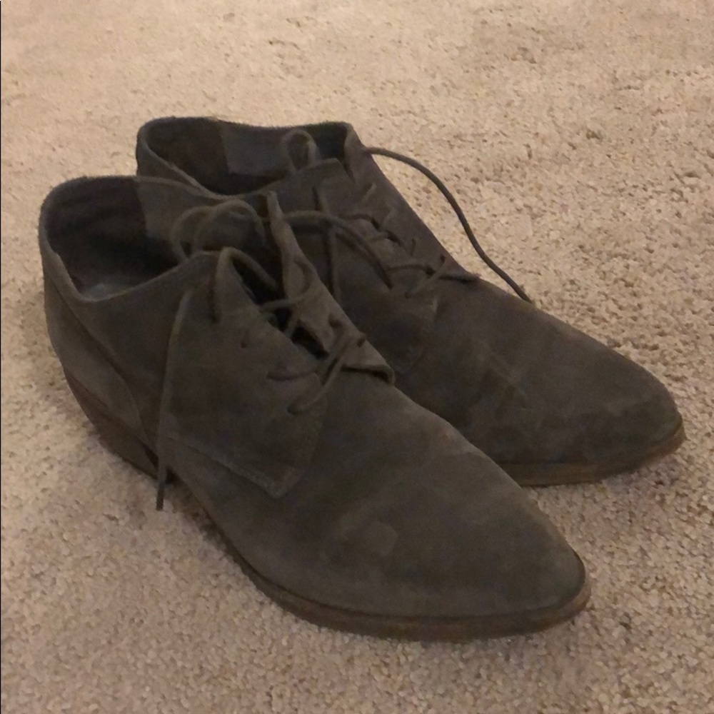 Vince bootie